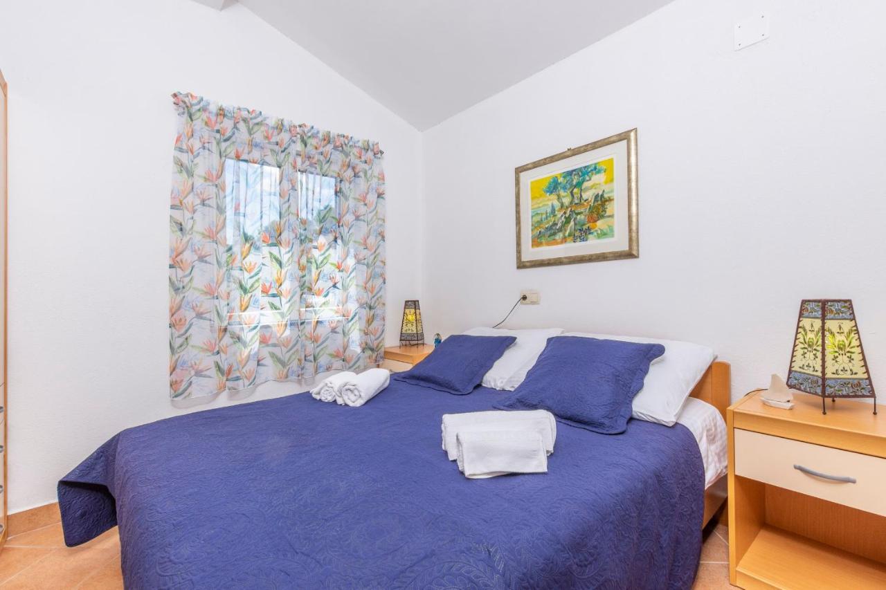 Janus Apartments Jelsa  Bagian luar foto