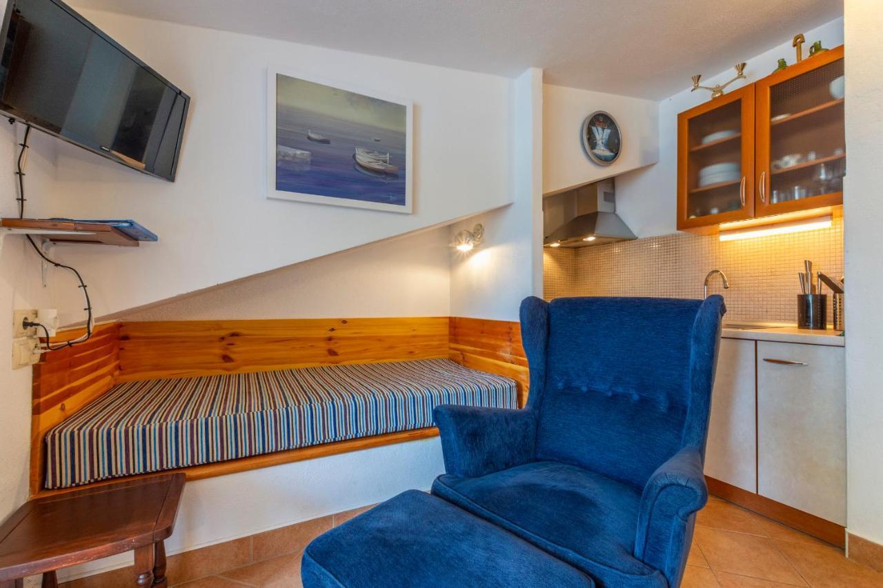 Janus Apartments Jelsa  Bagian luar foto