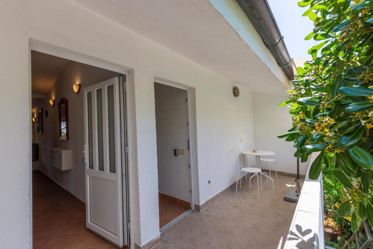 Janus Apartments Jelsa  Bagian luar foto