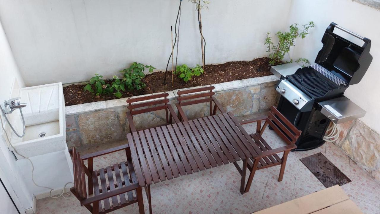 Janus Apartments Jelsa  Bagian luar foto