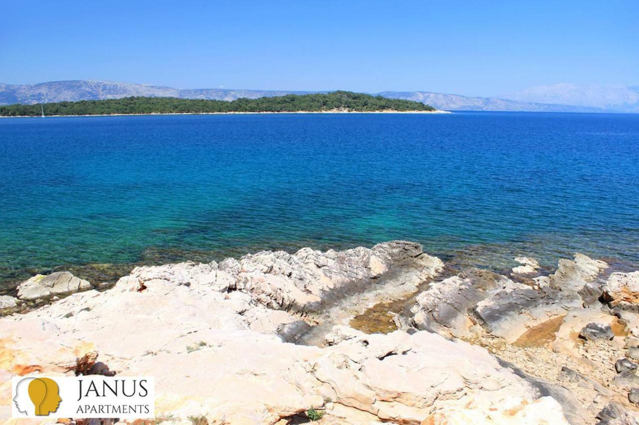 Janus Apartments Jelsa  Bagian luar foto
